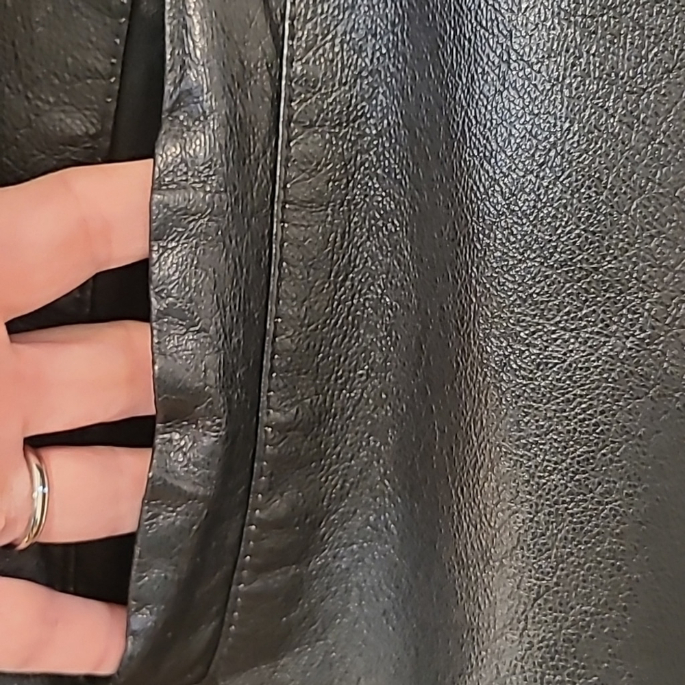 Vilanto Leather Coat - Picture 7 of 10